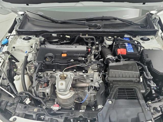 Photo of 2022 White Honda Civic