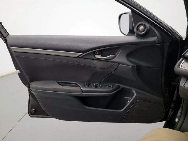 Photo of 2018 Black Honda Civic