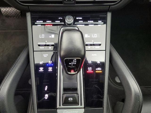 Photo of 2021 White Porsche Cayenne
