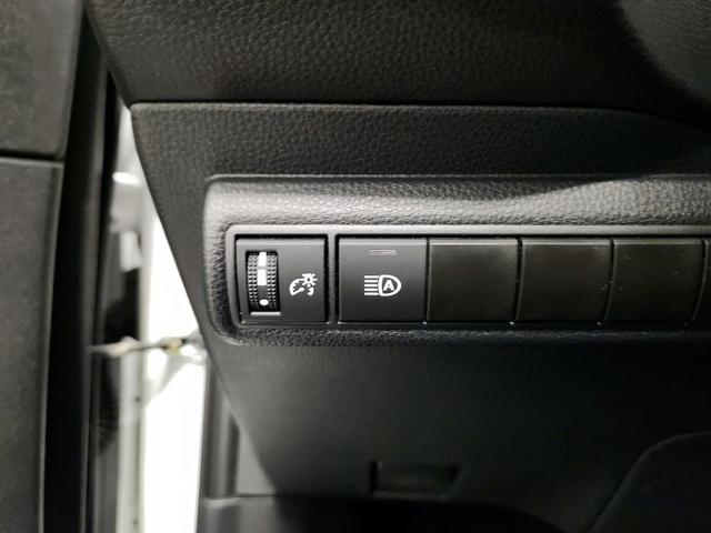 Photo of 2024 White Toyota Corolla