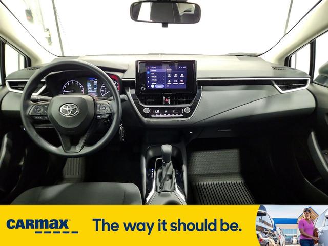 Photo of 2024 White Toyota Corolla