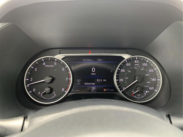 Photo of 2025 White Nissan Sentra
