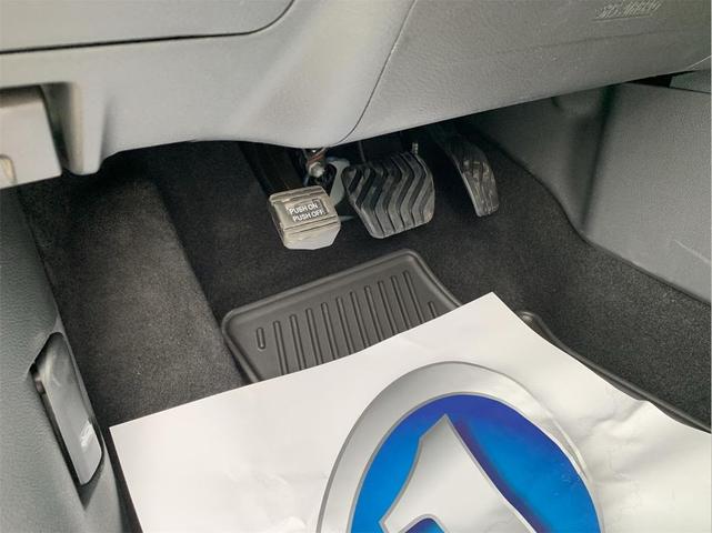 Photo of 2025 White Nissan Sentra