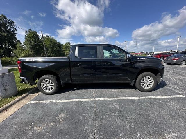 Photo of 2021 Black Chevrolet Silverado 1500