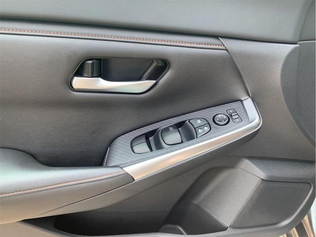 Photo of 2023 Gun Metallic Nissan Sentra