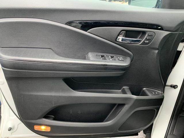 Photo of 2020 Platinum White Pearl Honda Pilot