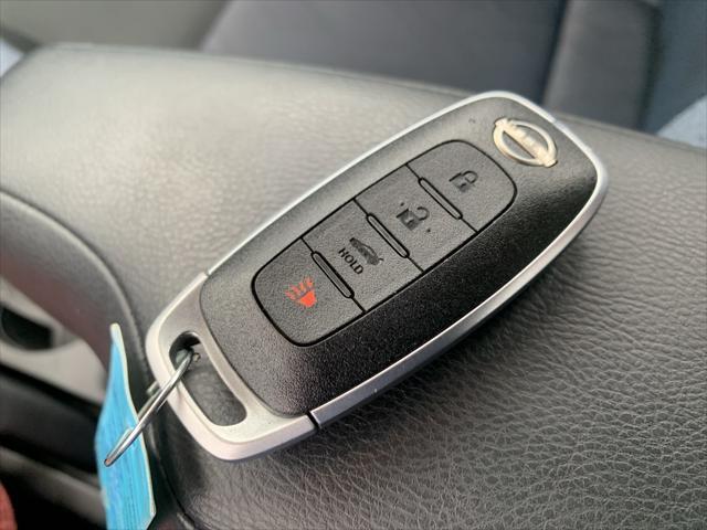 Photo of 2023 Gun Metallic Nissan Versa