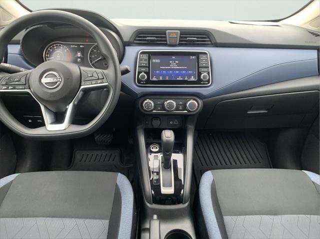 Photo of 2023 Gun Metallic Nissan Versa