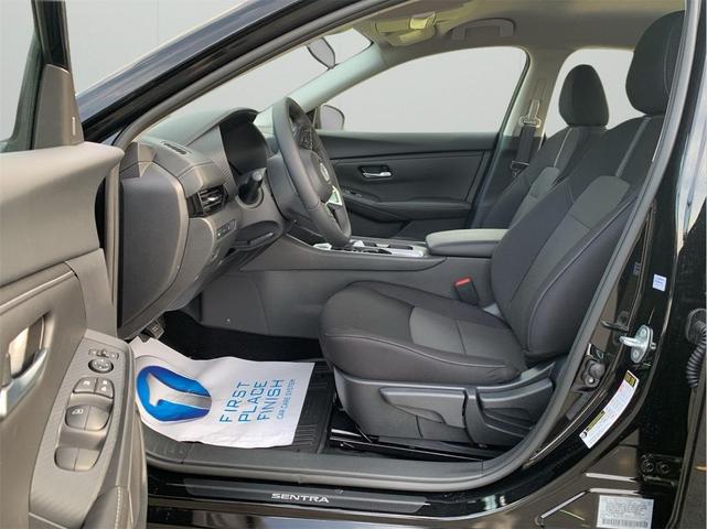 Photo of 2025 Super Black Nissan Sentra