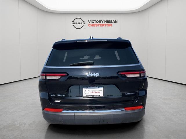 Photo of 2021 Diamond Black Crystal Pearlcoat Jeep Grand Cherokee L