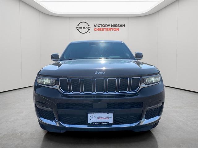 Photo of 2021 Diamond Black Crystal Pearlcoat Jeep Grand Cherokee L