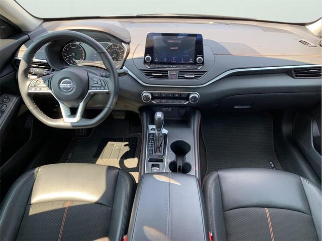 Photo of 2022 Gun Metallic Nissan Altima