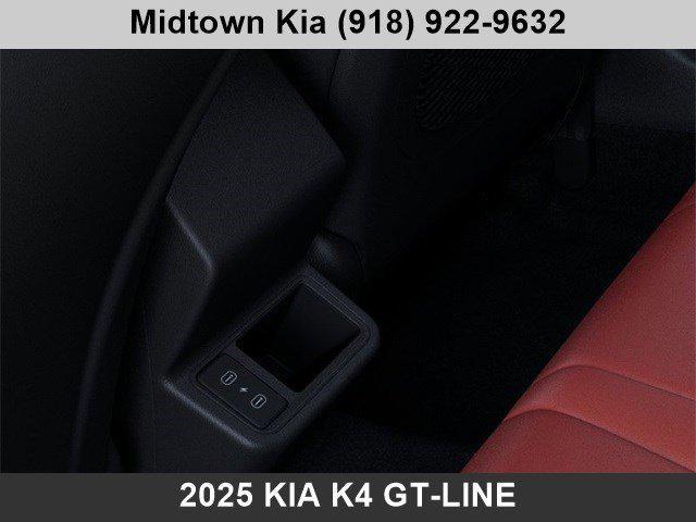 Photo of 2025 Aurora Black Pearl Kia K4