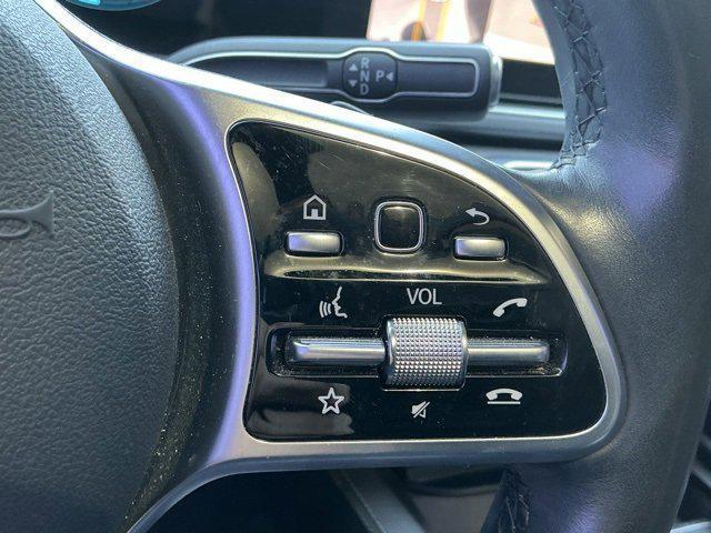 Photo of 2022 Polar White Mercedes-Benz GLE 350