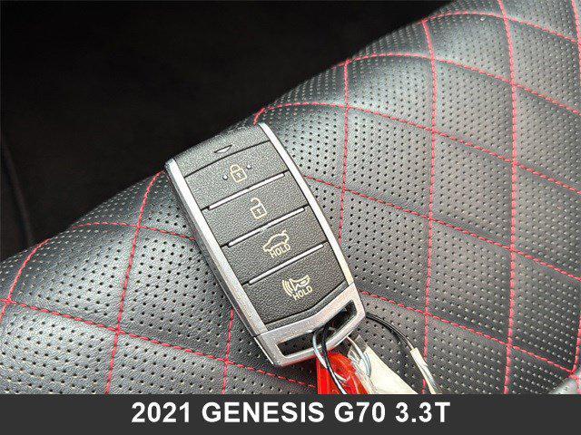 Photo of 2021 Vik Black Genesis G70