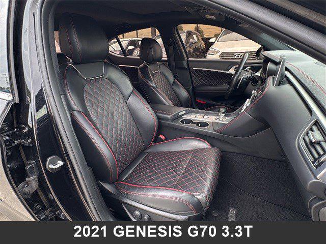 Photo of 2021 Vik Black Genesis G70