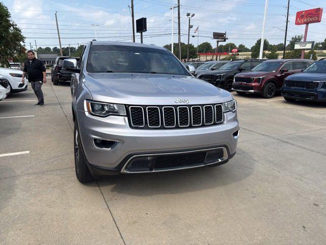Photo of 2019 Billet Silver Metallic Clearcoat Jeep Grand Cherokee