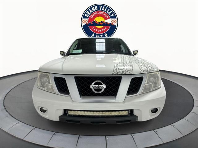 Photo of 2016 Glacier White Nissan Frontier