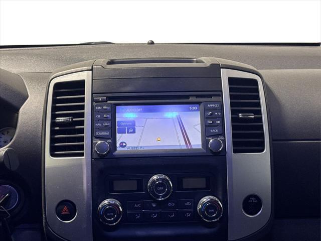 Photo of 2016 Glacier White Nissan Frontier