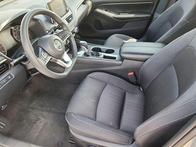 Photo of 2022 Brilliant Silver Metallic Nissan Altima