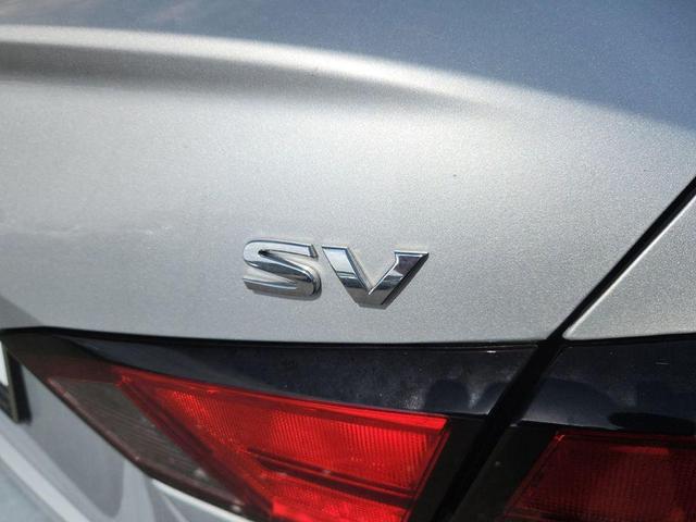 Photo of 2022 Brilliant Silver Metallic Nissan Altima