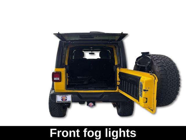 Photo of 2018 Baja Yellow Clearcoat Jeep Wrangler Unlimited