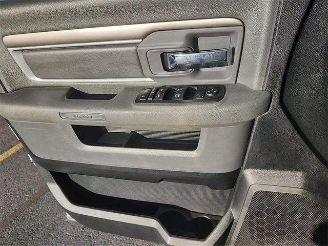 Photo of 2016 Bright White Clearcoat RAM 1500