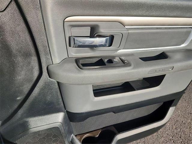 Photo of 2016 Bright White Clearcoat RAM 1500