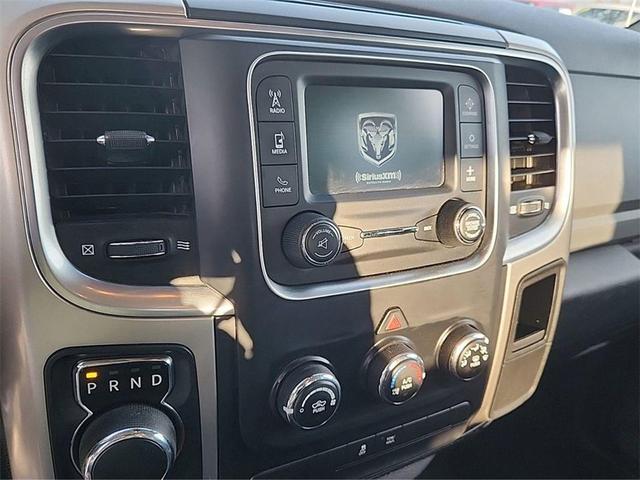 Photo of 2016 Bright White Clearcoat RAM 1500