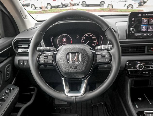 Photo of 2025 Sonic Gray Pearl Honda Pilot