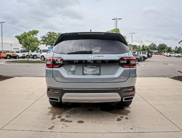 Photo of 2025 Sonic Gray Pearl Honda Pilot