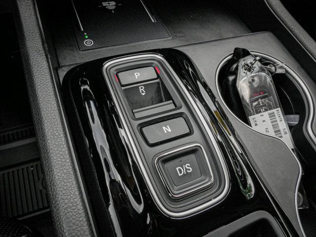 Photo of 2023 Sonic Gray Pearl Honda Pilot