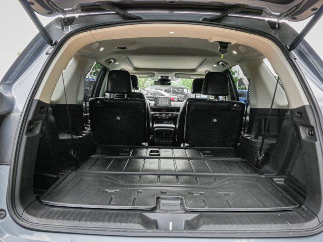 Photo of 2023 Sonic Gray Pearl Honda Pilot