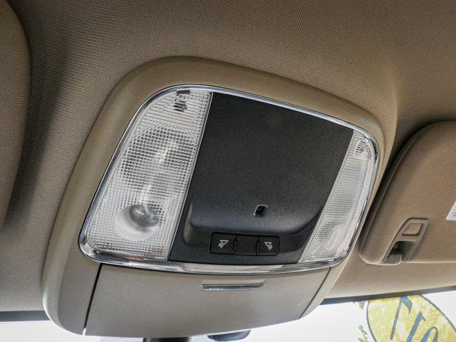 Photo of 2017 Granite Crystal Metallic Clearcoat Jeep Grand Cherokee