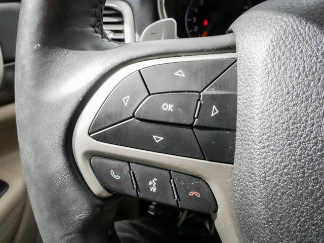 Photo of 2017 Granite Crystal Metallic Clearcoat Jeep Grand Cherokee
