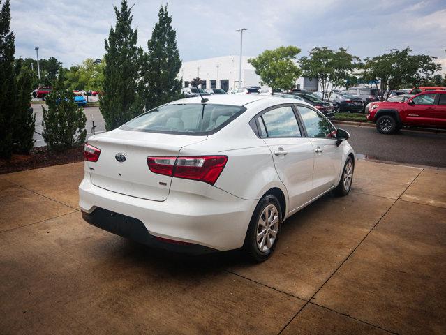 Photo of 2016 Clear White Kia Rio