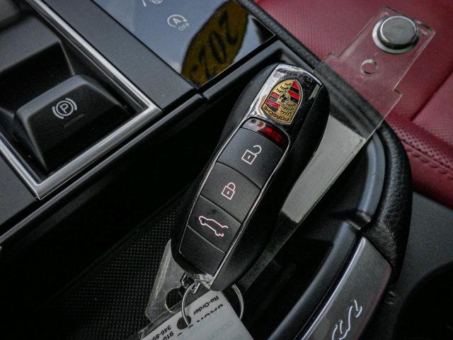 Photo of 2023 Jet Black Metallic Porsche Macan