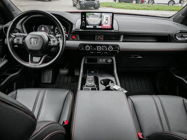 Photo of 2023 Radiant Red Metallic II Honda Pilot