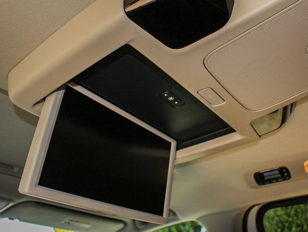 Photo of 2025 Platinum White Pearl Honda Odyssey