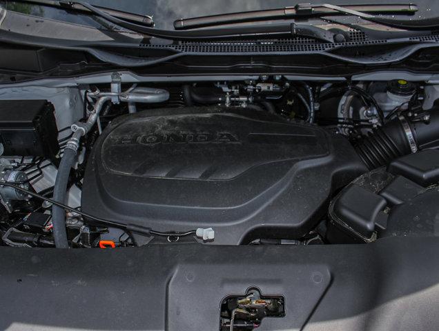 Photo of 2025 Platinum White Pearl Honda Odyssey