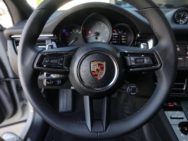 Photo of 2025 Chalk Porsche Macan