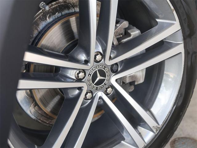 Photo of 2021 Polar White Mercedes-Benz GLE 350