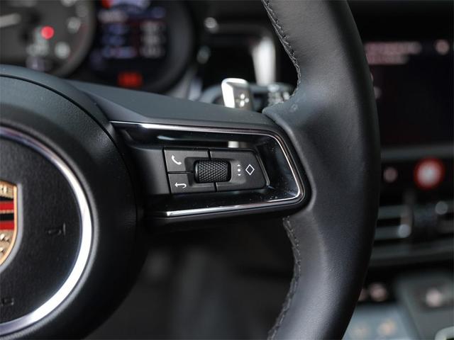 Photo of 2025 White Porsche Macan