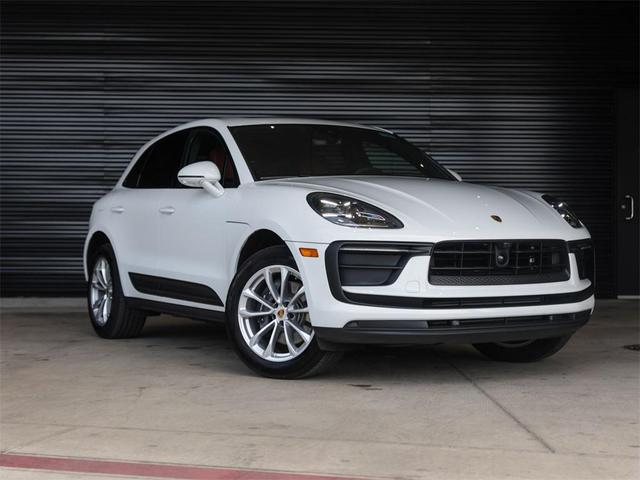 Photo of 2025 White Porsche Macan