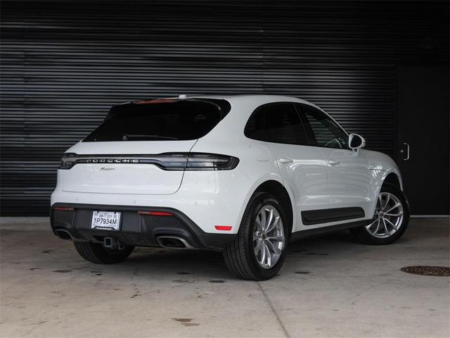 Photo of 2025 White Porsche Macan