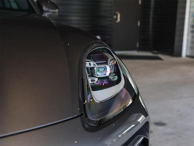 Photo of 2022 Quartzite Grey Metallic Porsche Cayenne
