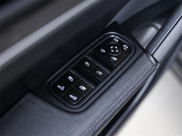 Photo of 2024 Black Porsche Cayenne