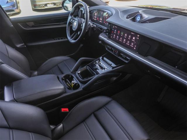 Photo of 2024 Black Porsche Cayenne