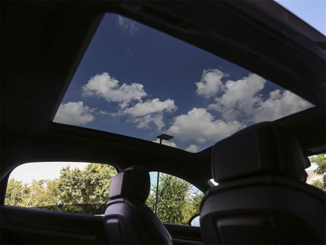 Photo of 2024 Arctic Grey Porsche Cayenne