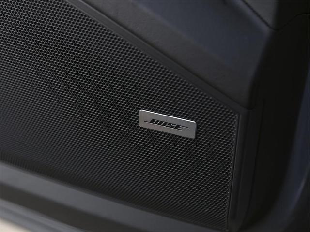 Photo of 2024 Arctic Grey Porsche Cayenne